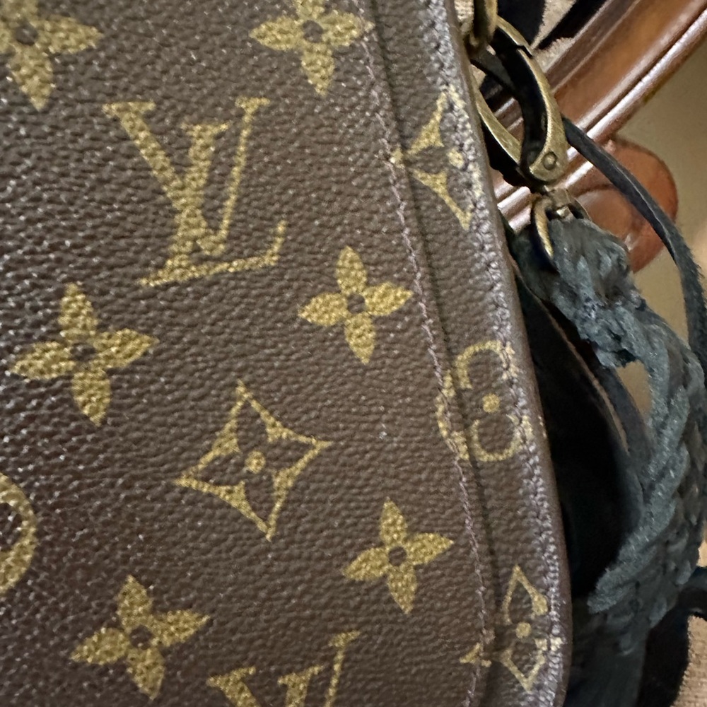 Louis Vuitton Black and Brown Monogram Crossbody Bag - Picture 13 of 16